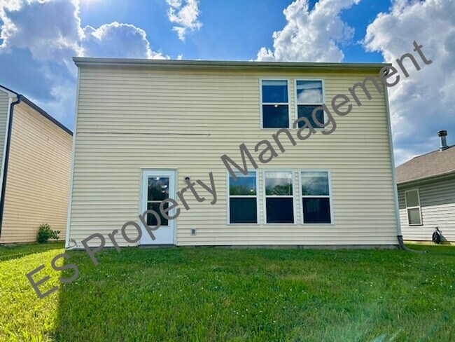 Building Photo - Great 3 Bedroom 2.5 Bathroom Two Story Home with Loft in Lawrence!