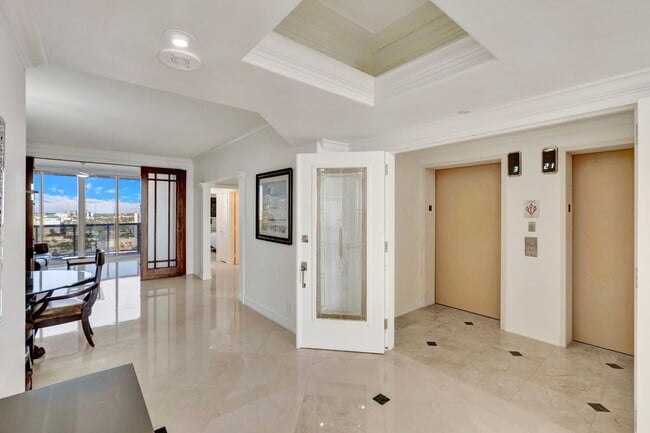 Building Photo - 3100 N Ocean Blvd