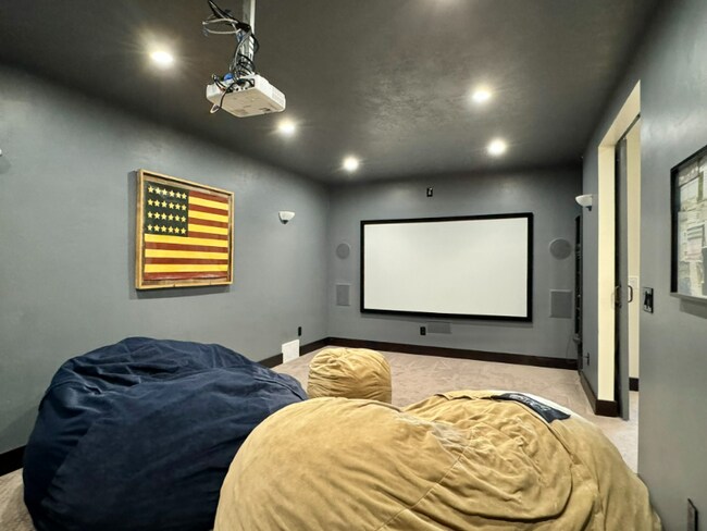 Building Photo - 658 S 1920 W