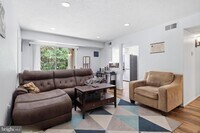 Building Photo - 7739 Inversham Dr