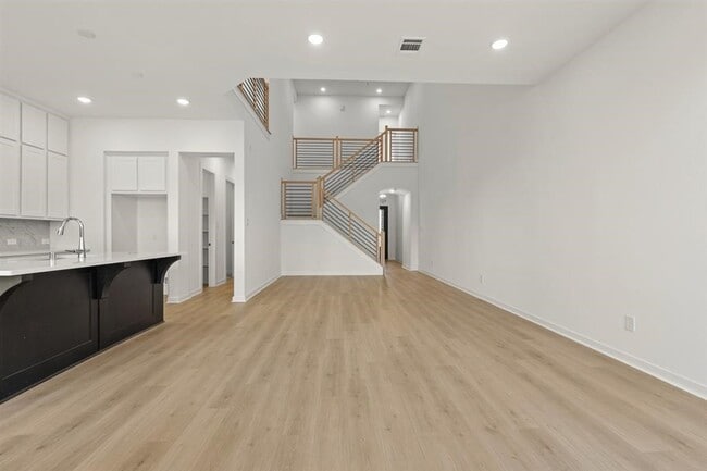 Building Photo - 16522 Amber Patina Ln