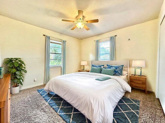 Building Photo - Perfectly-placed 2Bedrooms/1Bath home with sunroom in the heart of Deland!