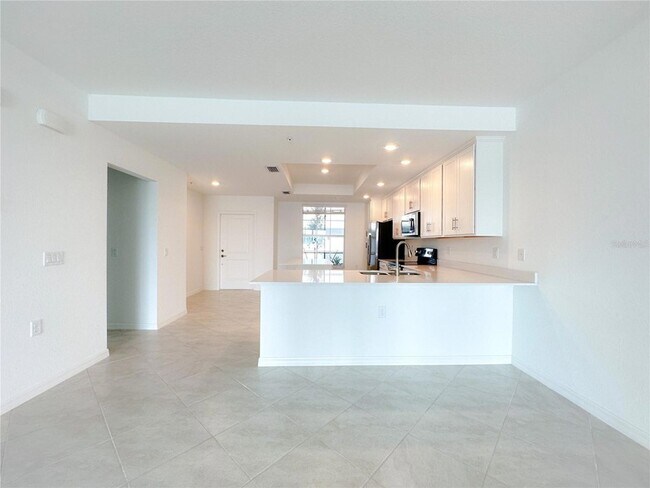 Building Photo - 14204 Heritage Landing Blvd