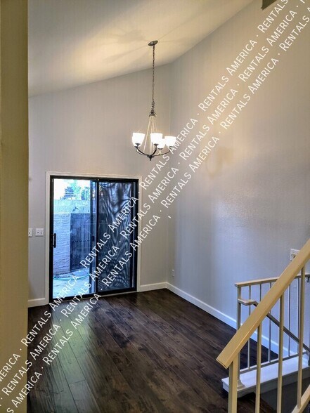Building Photo - 3491 N Arizona Ave