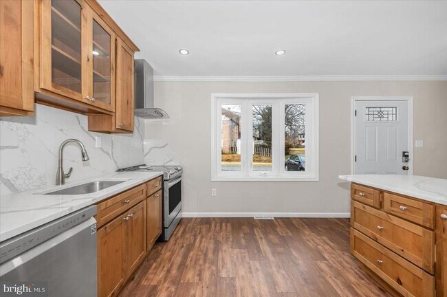 Building Photo - 140 Gold Kettle Dr