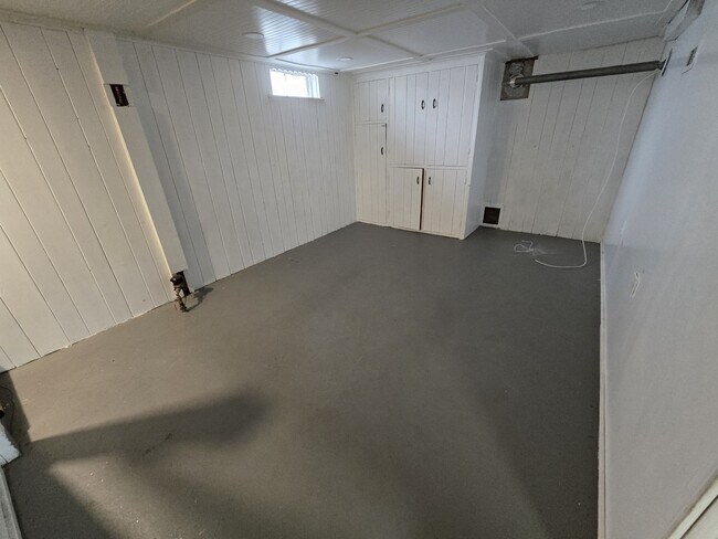 Building Photo - 532 Orwood Pl