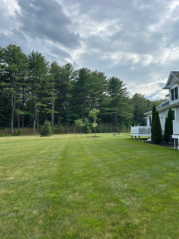 Building Photo - 6 Lily Pond Ln