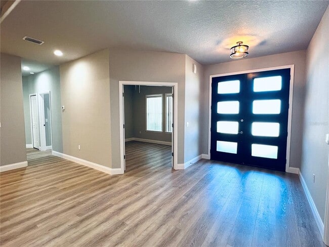 Building Photo - 44 Forsythe Ln