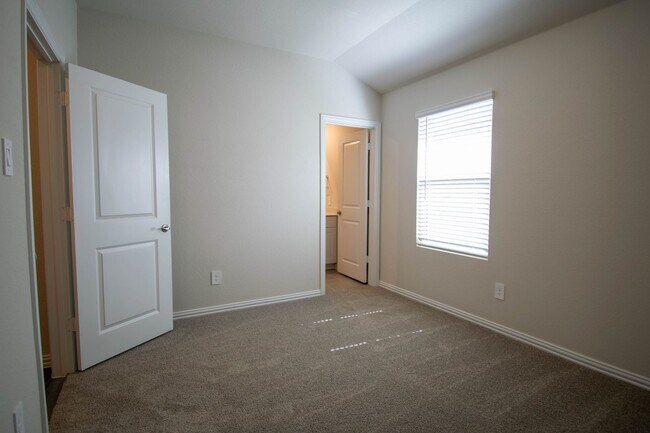 Building Photo - NEW Home, New Street, New Neighborhood! Wi...
