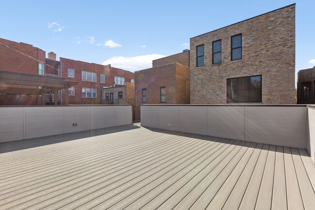 Building Photo - 3711 N Magnolia Ave