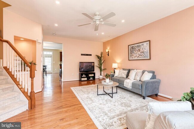 Building Photo - 1503 Martock Ln