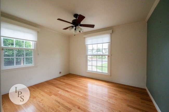 Building Photo - Beautiful Old Fig Home, 3BR/1BA, Huge Lot!...