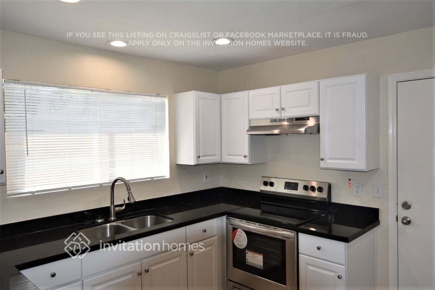 Building Photo - 4453 W Taro Dr