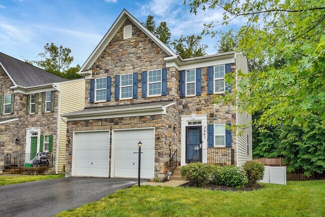 Building Photo - 3461 Eagle Ridge Dr