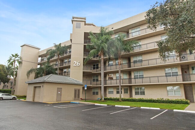 Building Photo - 26 Royal Palm Way