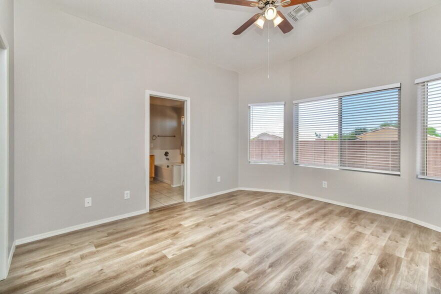 Building Photo - 8949 N Velvet Mesquite Pl