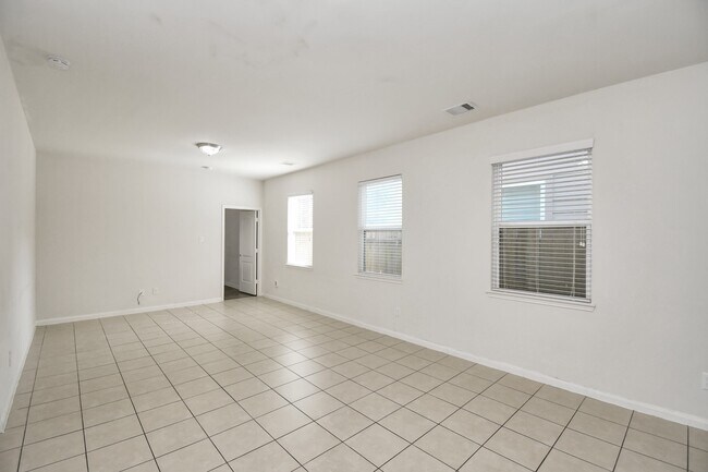 Building Photo - 11106 Panther Ct