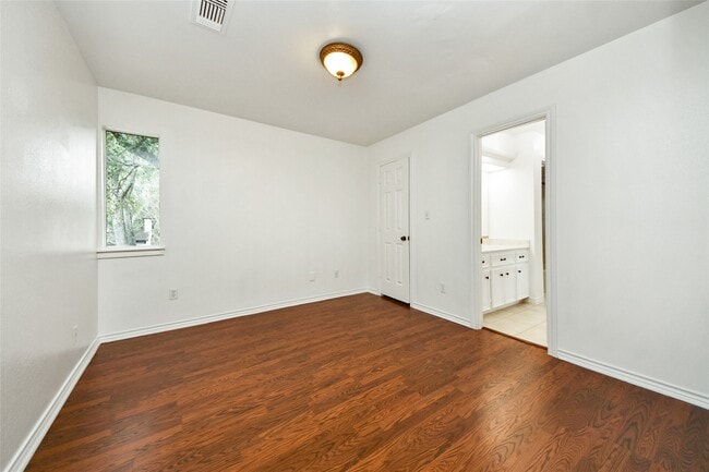 Building Photo - 1407 Sherfield Ridge Dr