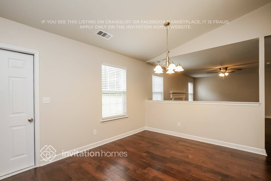 Building Photo - 2524 Captains Watch Rd NE