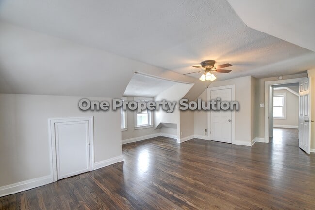 Building Photo - 4589 Hayes St