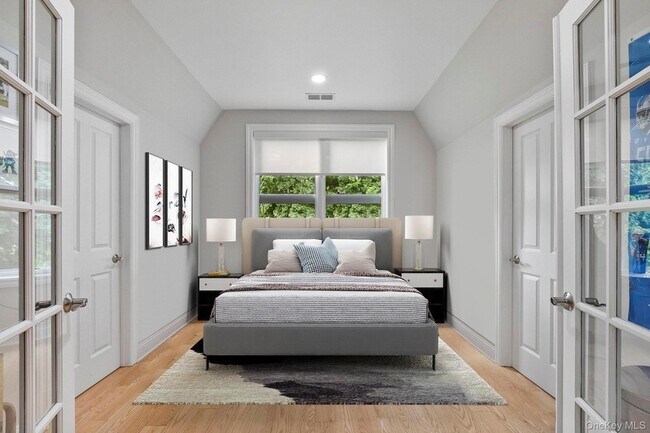 Building Photo - 56 1st St