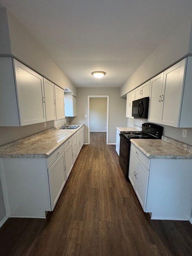 Building Photo - Washington Twp - 3 BR ranch