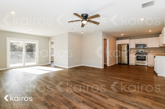 Building Photo - 66 Cottage Grove Dr