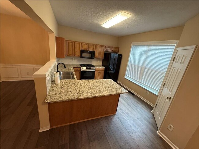Building Photo - 161 Riverstone Commons Cir