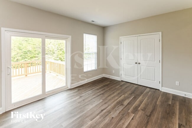 Building Photo - 6315 Bluffton Ln