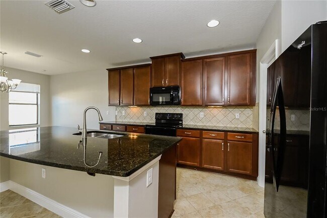 Building Photo - 10255 Newminster Loop