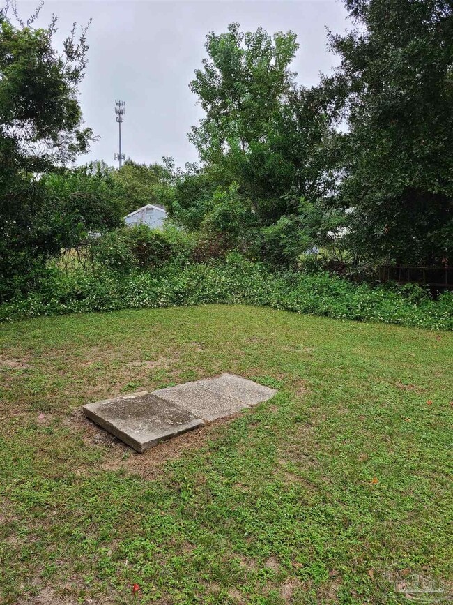 Building Photo - 612 McCarroll Rd