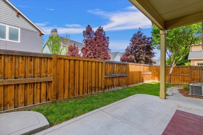 Building Photo - 3-Bedroom Craftsman-Style Home