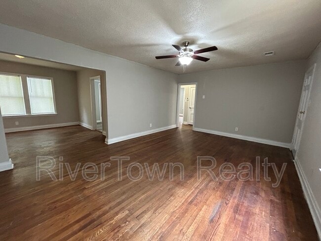 Building Photo - 3587 Fairmont Ave