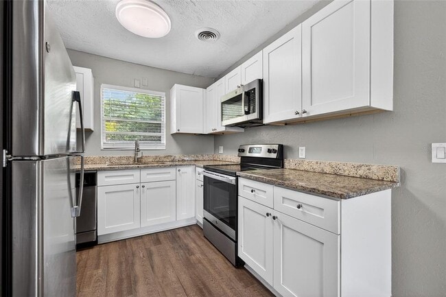 Building Photo - 4621 25th Ave S