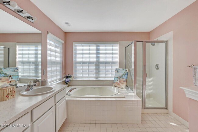 Building Photo - 150 Nathan Dr