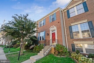 Building Photo - 7728 Effingham Square