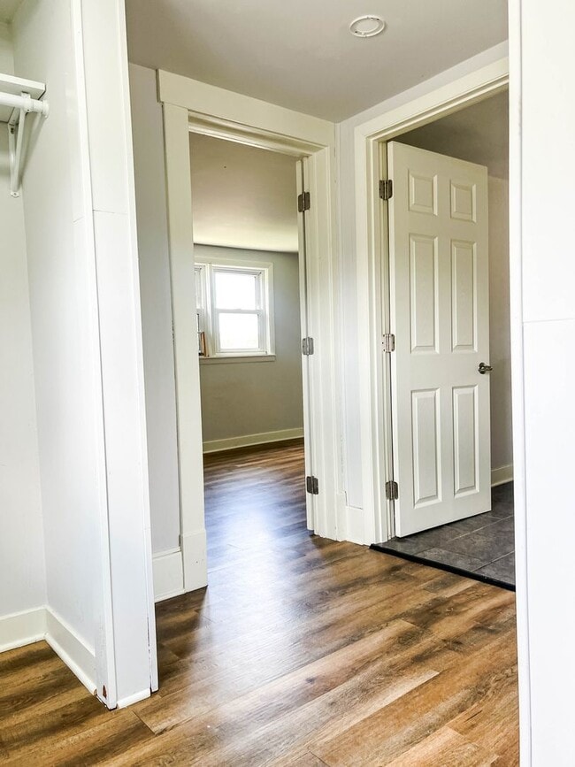 Building Photo - FOR RENT SAINT JOE-MOVE IN READY