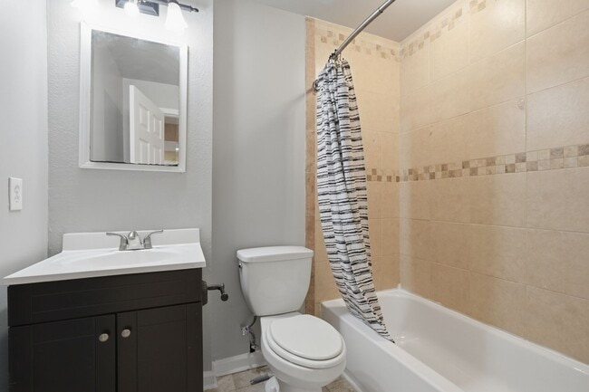 Building Photo - 2927 Arbor Creek Ln