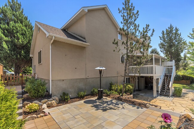 Building Photo - 11390 Mariposa Way