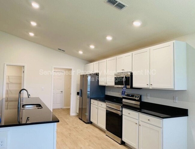 Building Photo - 11838 Stone Pine St