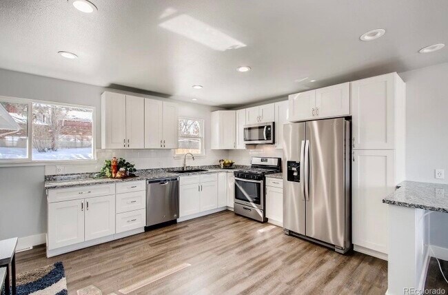 Building Photo - 9608 W 56th Pl