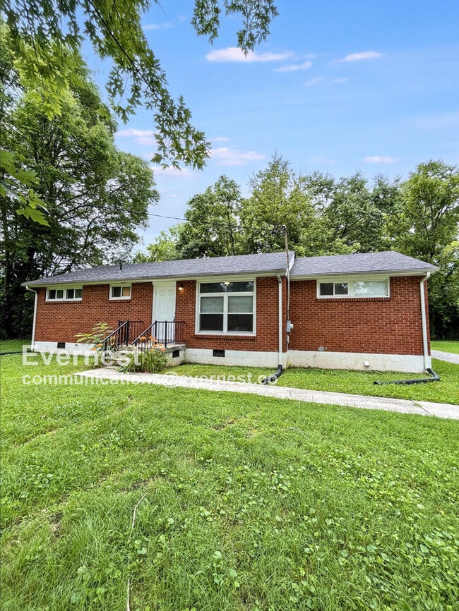 Primary Photo - 1014 Olympia Pl