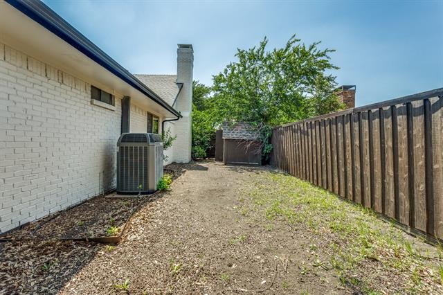 Building Photo - 3840 Silverstone Dr