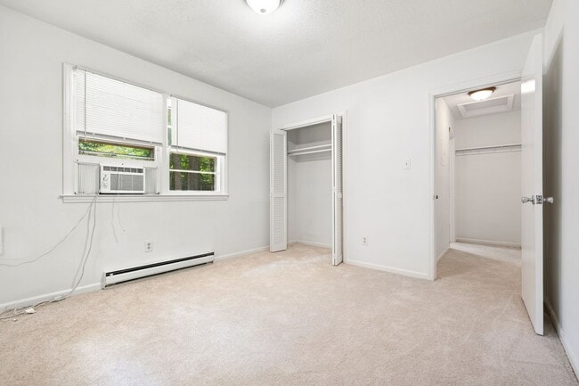 Building Photo - 107A Stinson St Ext