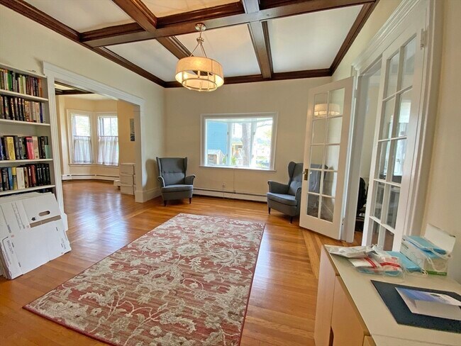 Building Photo - 263 Auburndale Ave