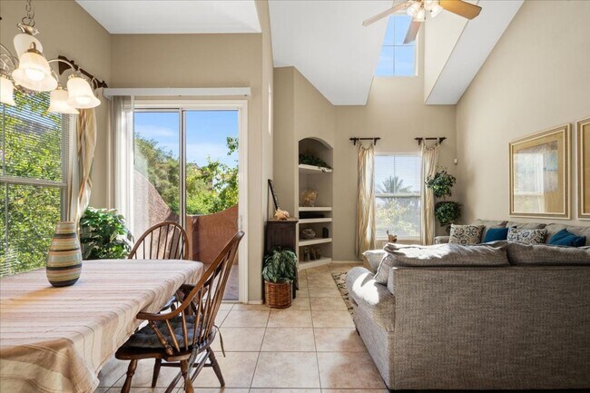Building Photo - 3975 N Hualapai Way