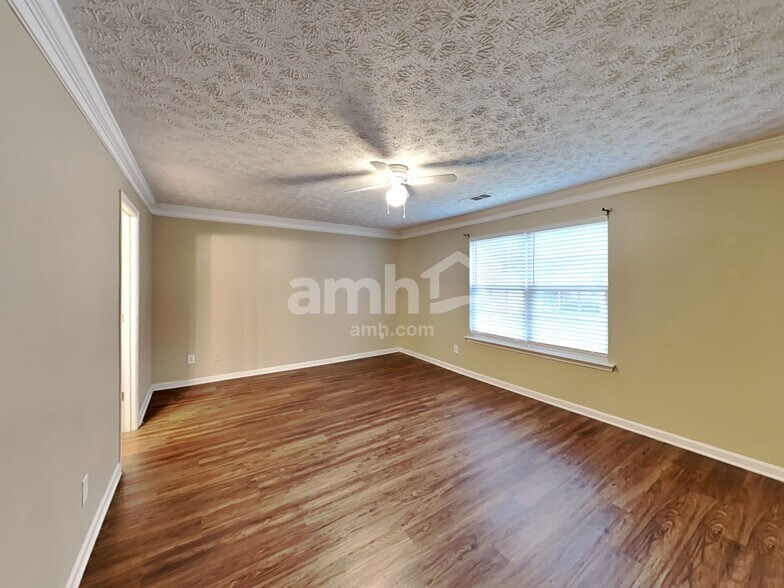 Building Photo - 315 Westminster Dr