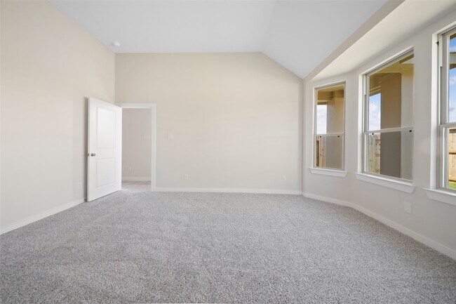Building Photo - 820 Sendero Trail