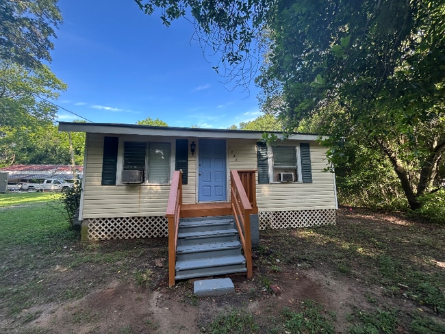 Building Photo - 107 Shirley Dr