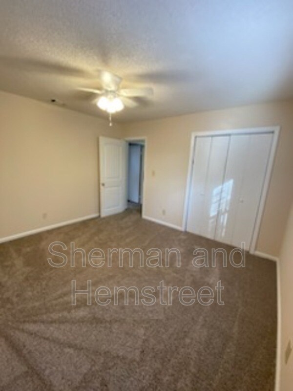 Building Photo - 2738 Blount Ave